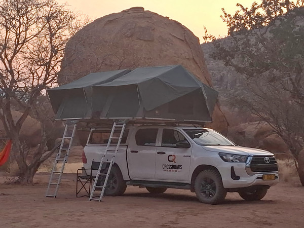 crossroads-car-hire-namibia-hilux-camping